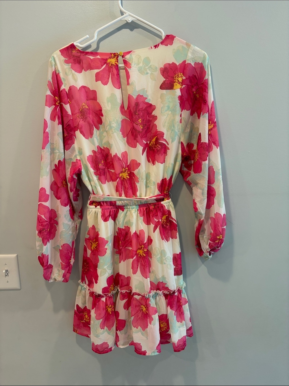Flying Tomato White Dress with Hot Pink Floral Print ptp 15 1/2 - Picture 7 of 8